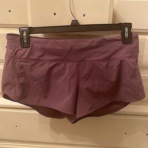 LuluLemon - Speed Up 2.5" Short, Size 8